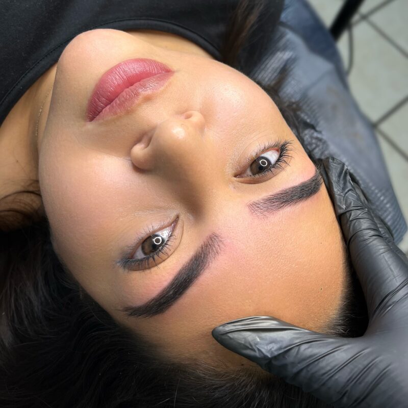 Micropigmentación / Microblading de cejas